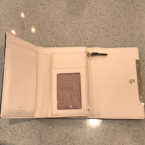 Kate Spade Camden Way Callie Trifold Wallet - Picture 2 of 5